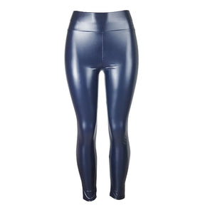 Calça de couro Skinny com strecht e efeito levanta bumbum